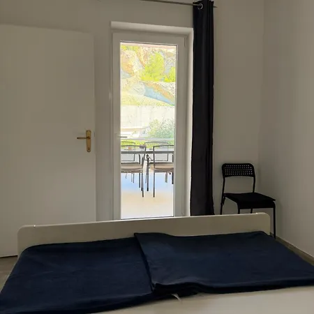 “kresimir” Apartment *